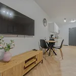 Comfort Portova Апартаменты *